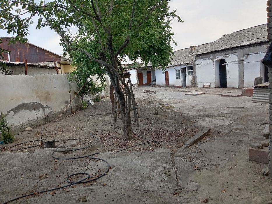 Uy sotiladi tamiri  tugamagan 4 sotix