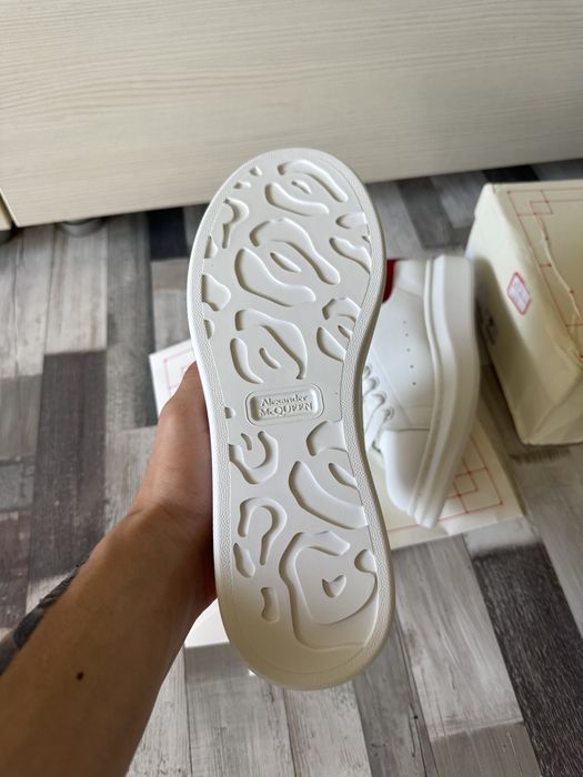 Alexander Mcqueen