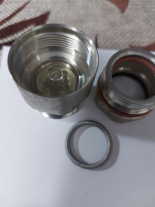 Разъём радиочастотный.