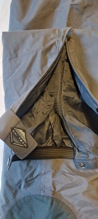 Pantalon Columbia sporturi iarna marime S