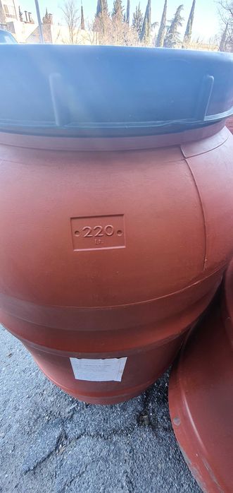 Дебелостенни бидони