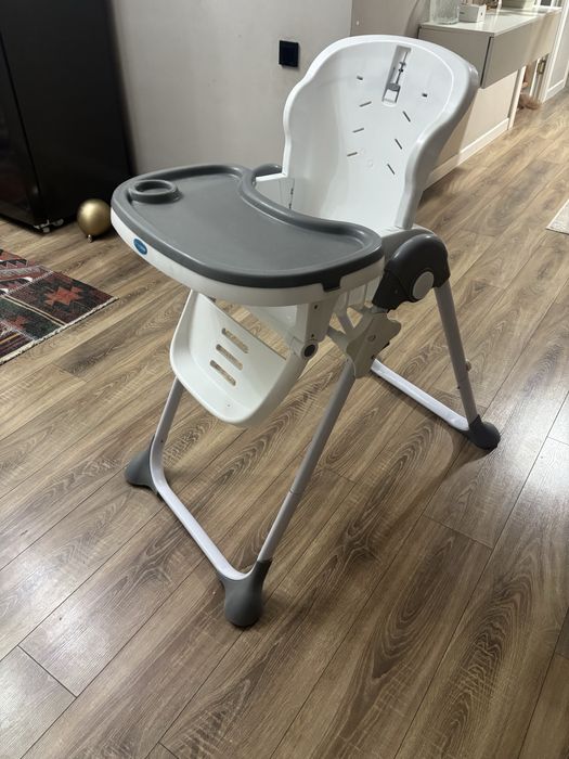 Стол для кормление