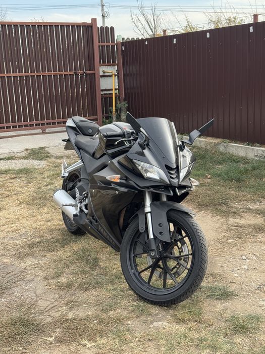 Yamaha yzf R-125
