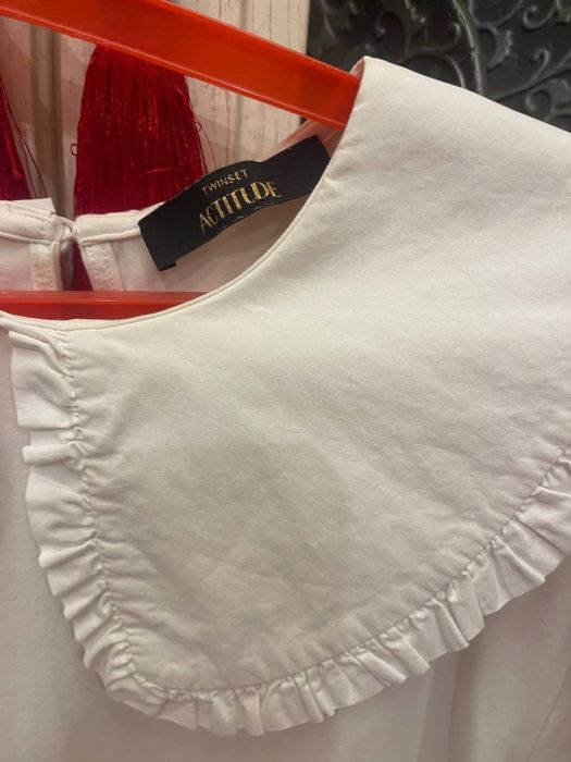 Футболки размер Л . В хорошем состоянии .