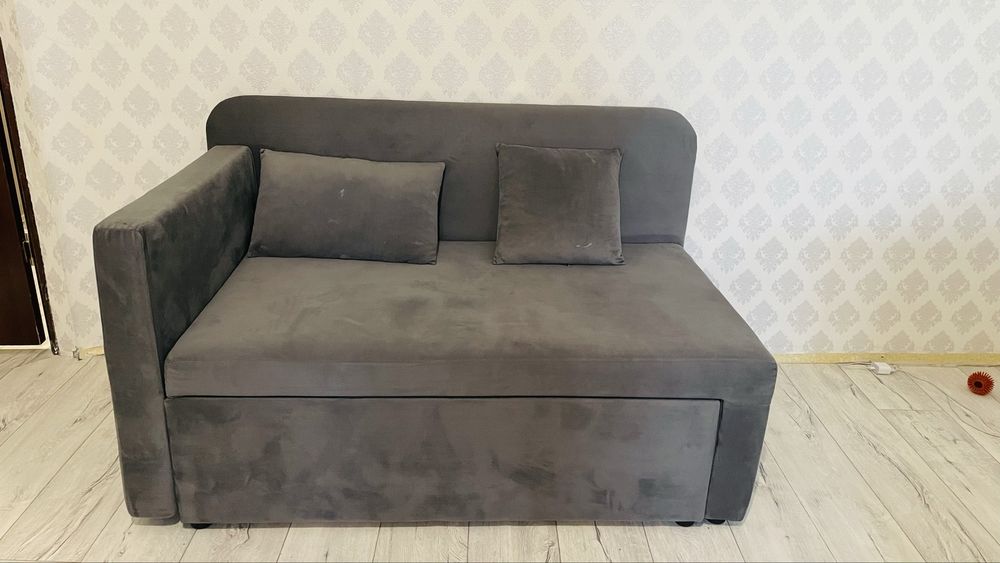 Продам комфортный и удобный диван.