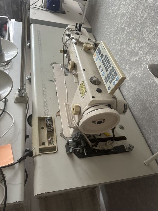 Швейная машинка. Рабочая,в хорошем состояний