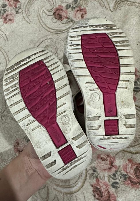 Для девочки,размер 20