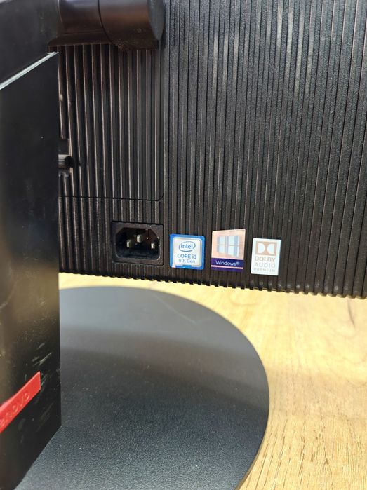 Lenovo ThinkCentre 21'5 Моноблок Intel Core i3