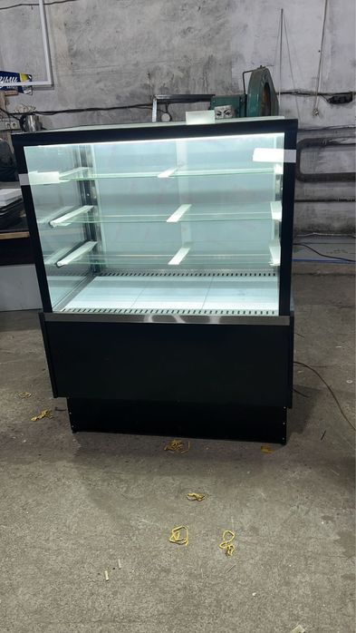 Кондитерские витрины