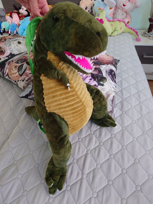 Динозавър раничка