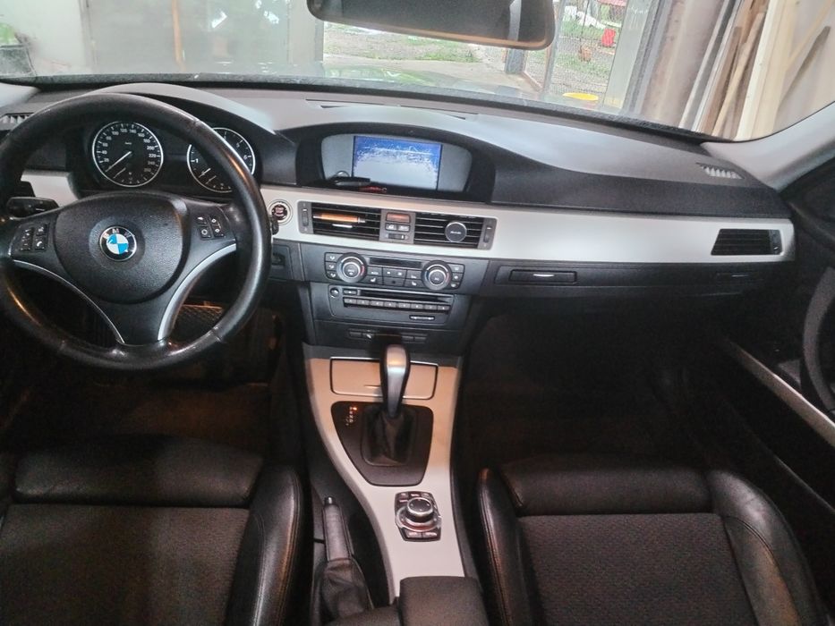 BMW E90, facelift 2011, schimb cu diverse