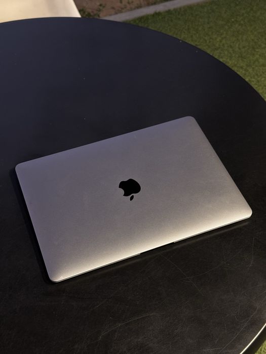 Macbook air M1