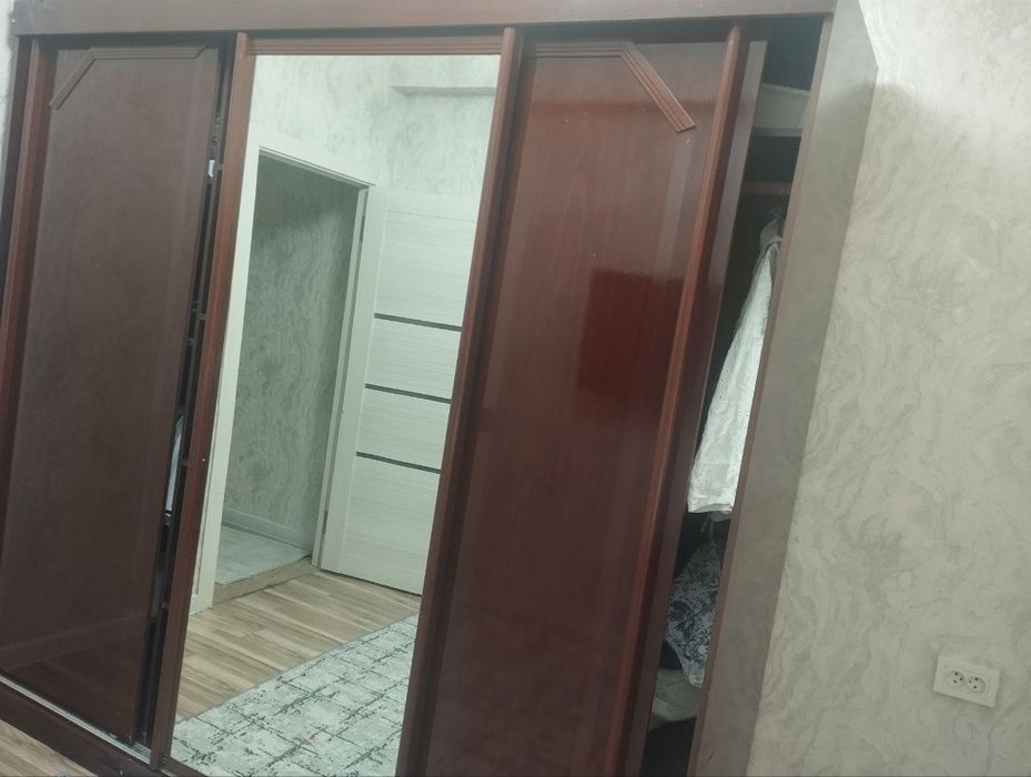 Шифонер сотилади