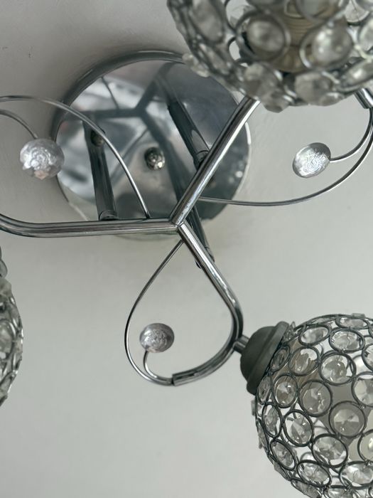 Продам люстру 5 тыс . Тг почти даром