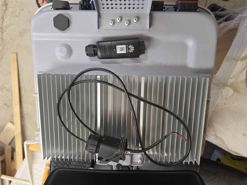 Huawei SUN2000-8KTL-M1 + Smart Meter DTSU666-H + Smart Dongle WiFi/Ethernet