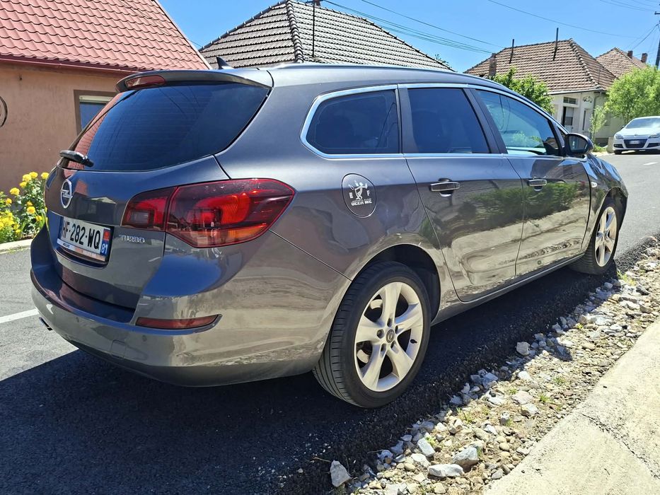 Opel astra 1.6 turbo