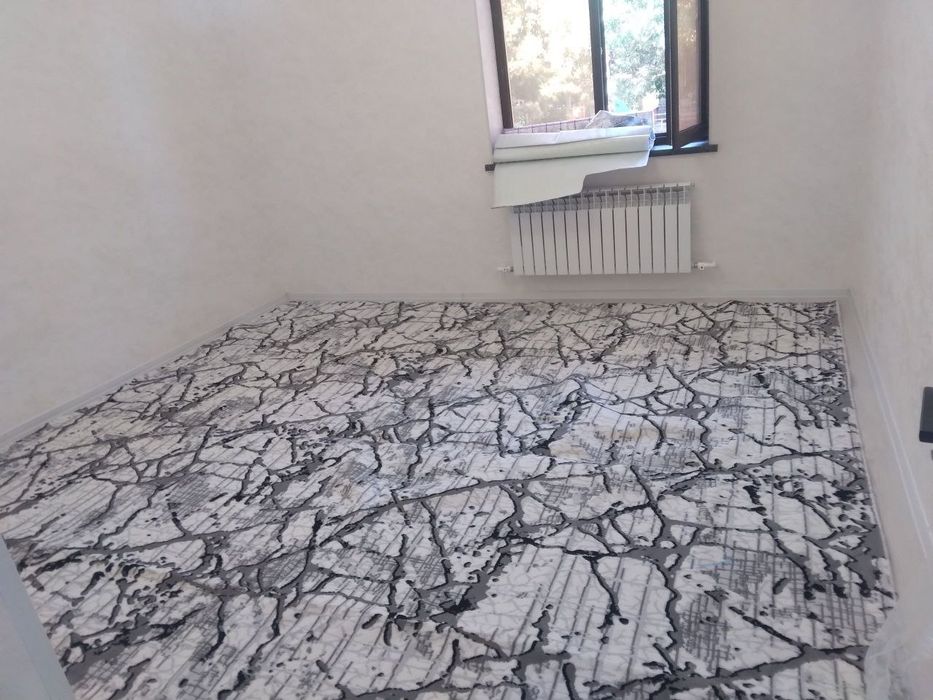 Yangi leftli domda 1-etajda ikki xona Kvartira bor.  Manzil: 3-mikrayo