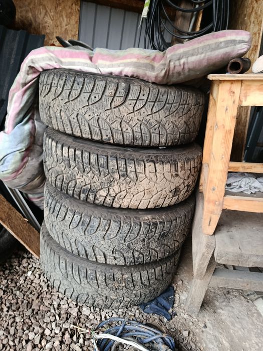 Продам зимние шины бриджстоун