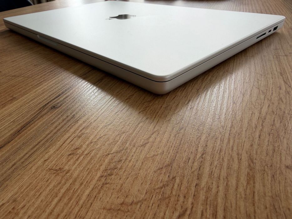 MacBook Pro 16" M3 PRO 12-CPU, 18-GPU, 18GB RAM, 512GB SSD В ГАРАНЦИЯ