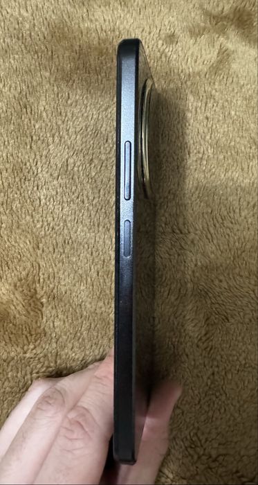 Продам смартфон POCO C61