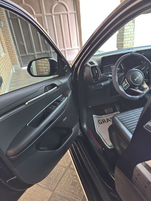 KIA SONET FULL POZITSIA 13000 пробег, срочно сотилади
