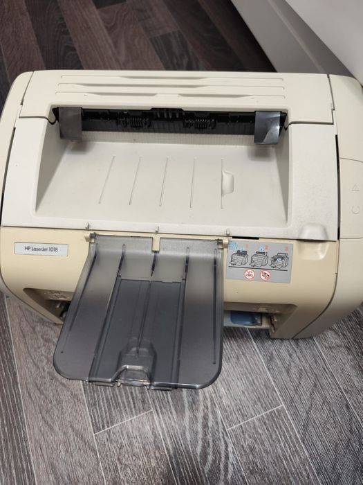 Продам лазерный принтер HP LaserJet 1018