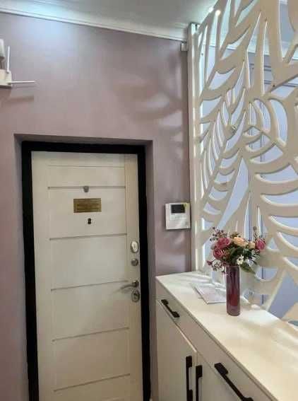 Сдаётся Новостройка ЖК Зарафшан
Ориентир - Мед.Центр Shifo Nur