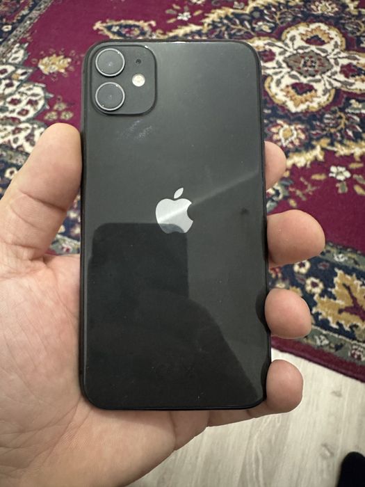 Айфон 11 продам в отличьном состояний