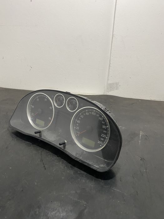 Ceas ceasuri bord Volkswagen Vw Passat B5.5 1.9 TDI maxidot  AVF 1.9