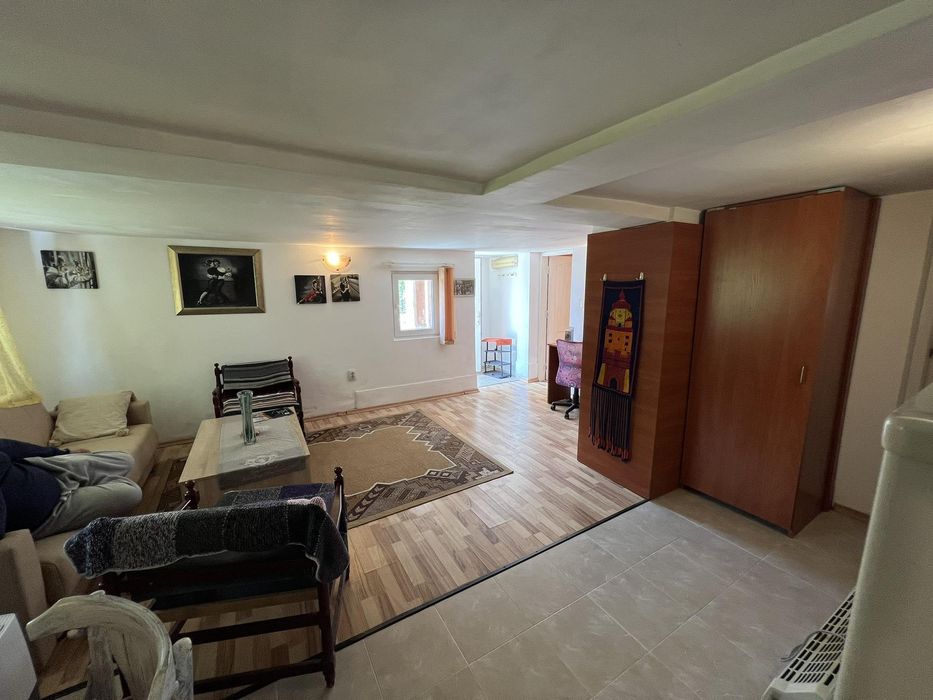 Тристаен апартамент, под наем, м-т Траката