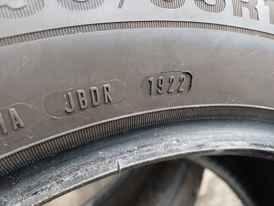 Гуми 235/55/17 Дънлоп