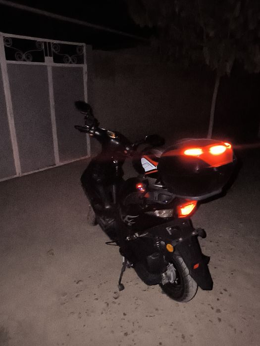 Sukuter vento 125 cc