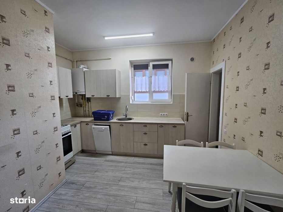 Apartament spatios, zona Hotel Napoca, pentru birou!