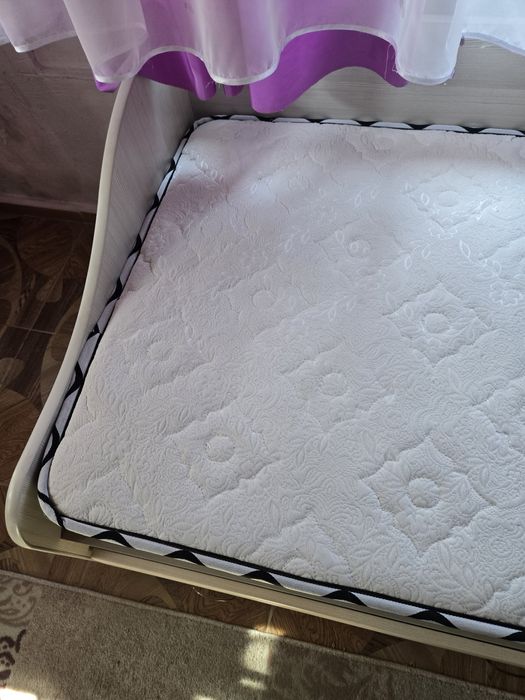 Продам Кровать тахта