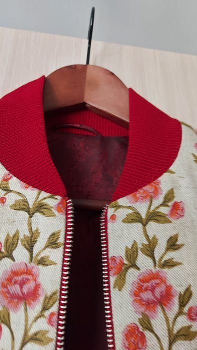 Продам жакет, габилен, блузу Chanel (оригинал).