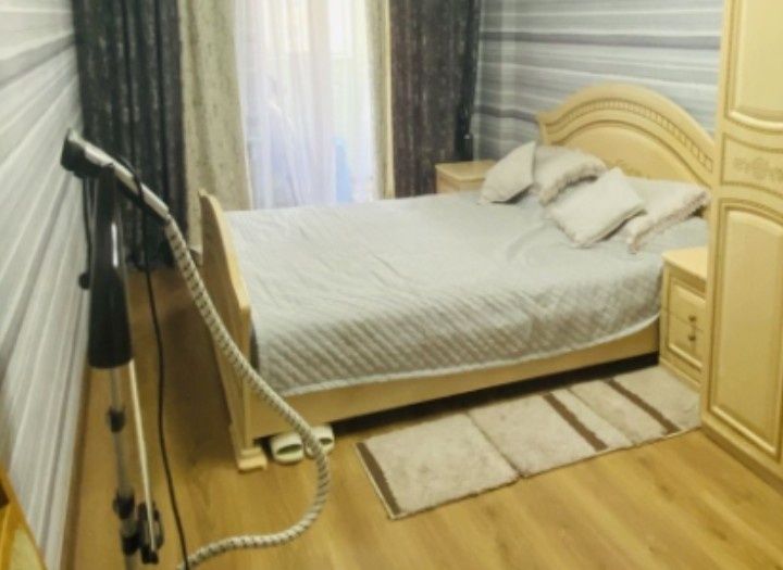 Продам спальный гарнитур цена 220000