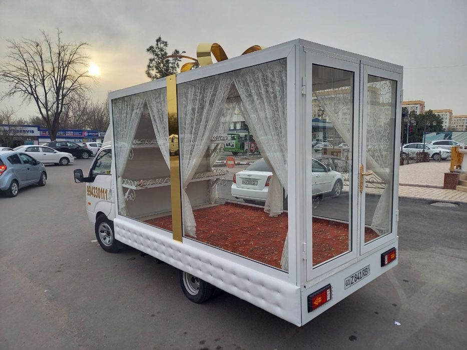 Fotixa to'y moshina va sarpo idishlarimiza bor