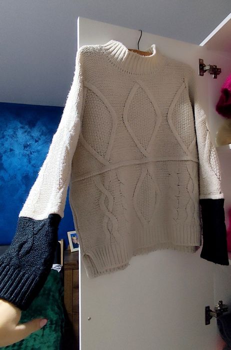 Pulovaras damă Reserved