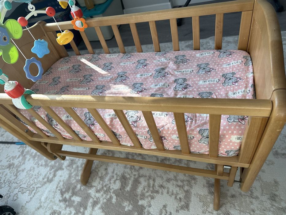 Продам манеж в отличном состоянии