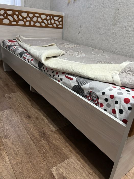 Срочно продам кровать