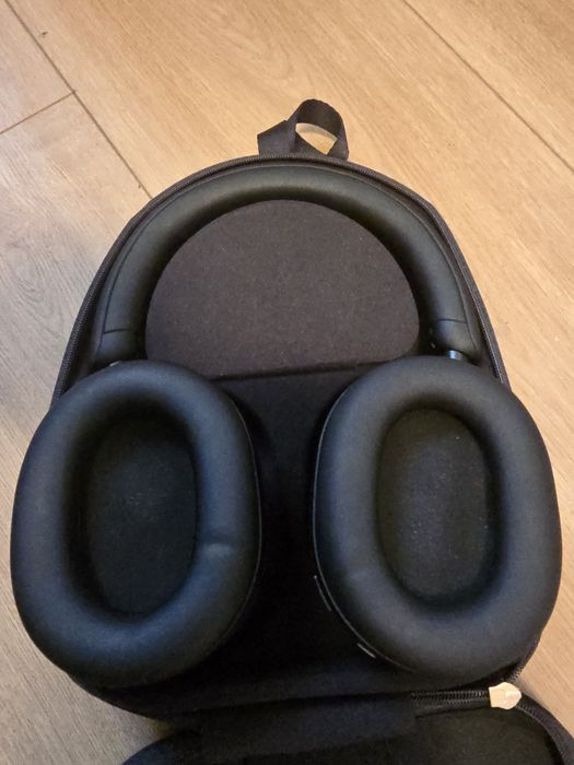 Sony WH-1000XM5 -