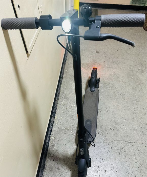 Vand trotineta electrica