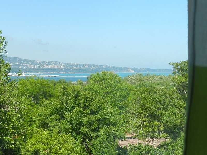 Гарсониера, Аспарухово