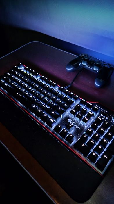 Tastatura gaming mecanica Genesis RX85 RGB