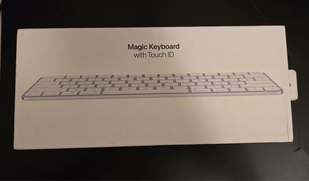 Magic Keyboard with Touch ID Apple