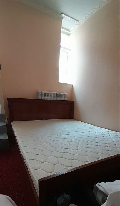 Болшая двухспальная кравать с теремом