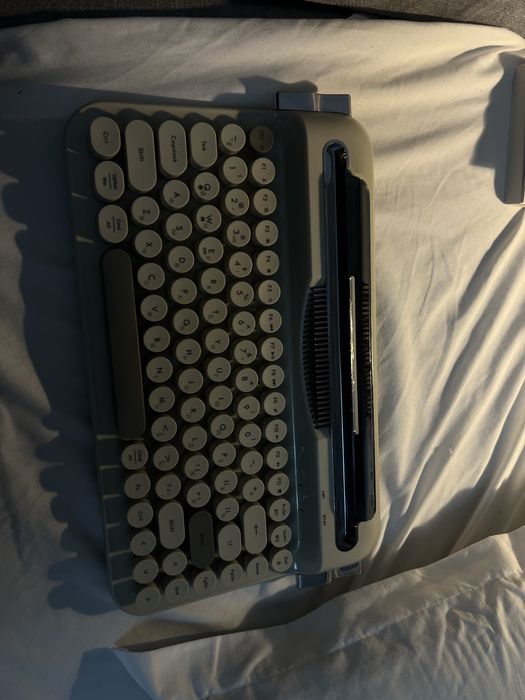 Беспроводная клавиатура AJAZZ