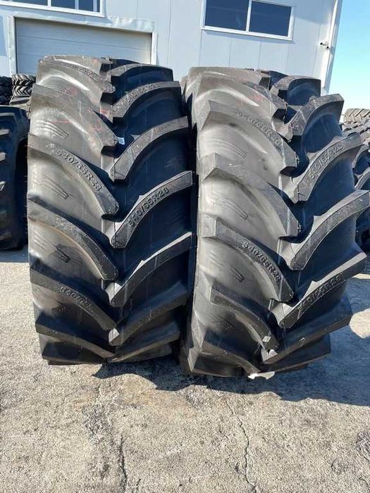 Anvelope noi de tractor fata 540/65R28 Radiale Tubeles mccormick