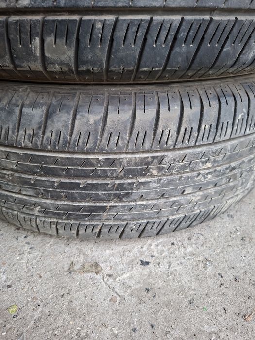 Продам шины 235/60/18  бриджестон
