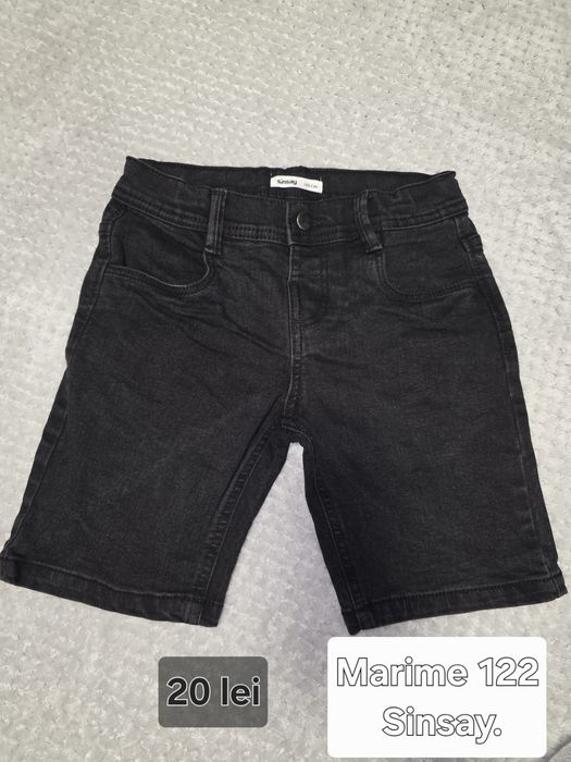 Lot pantaloni scurti marime 122